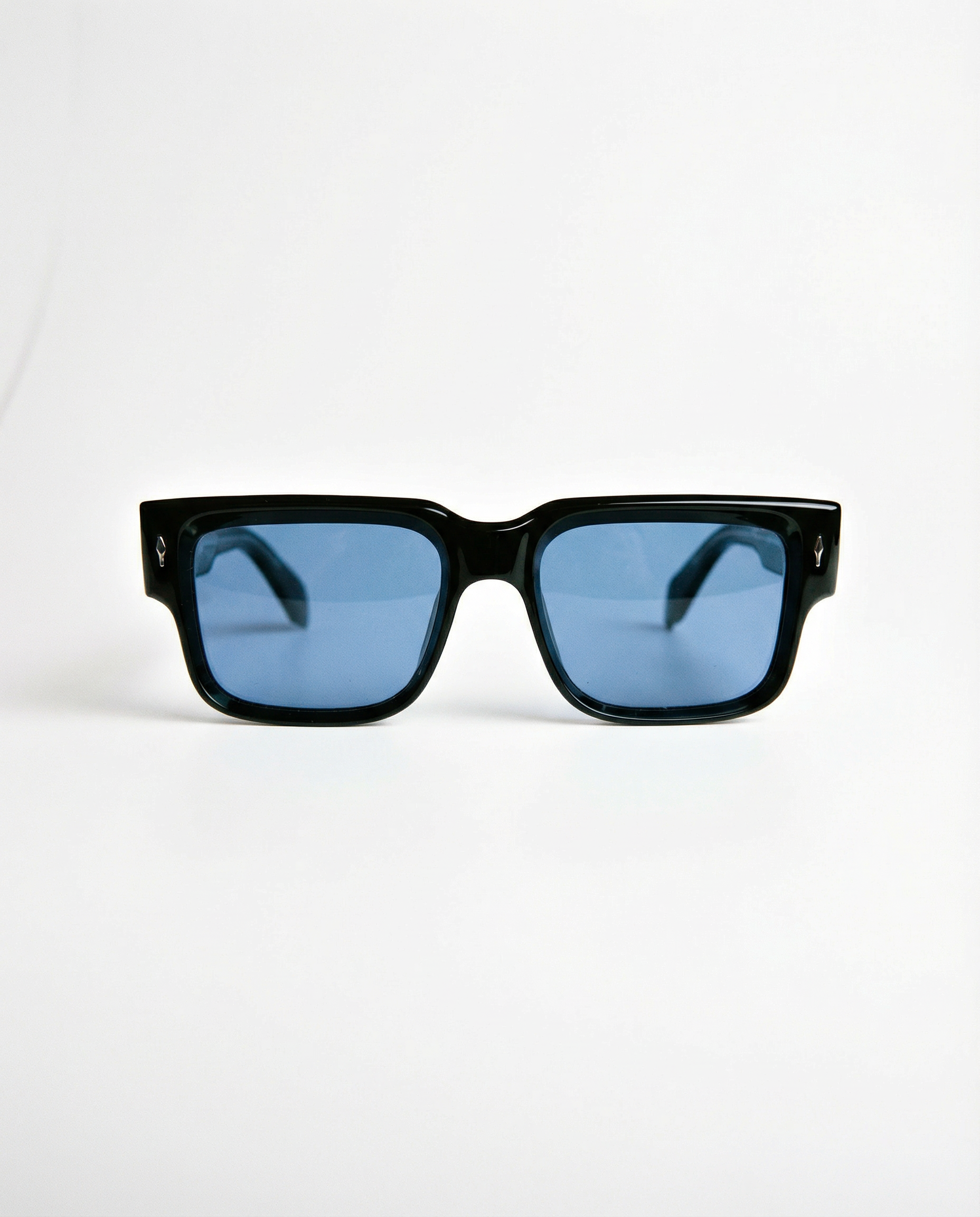 HILLS – Blue Lens